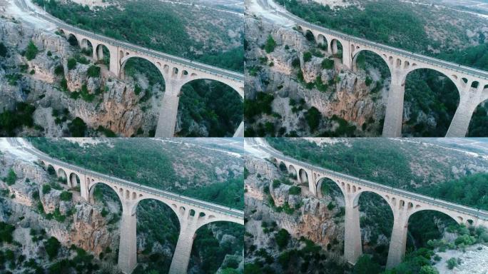 鸟瞰图大德国铁路高架桥在阿达纳，土耳其- 4K无人机视频