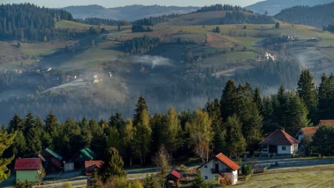 Zlatar上的一个山村，山上的云雾和4 k分辨率时间流逝。