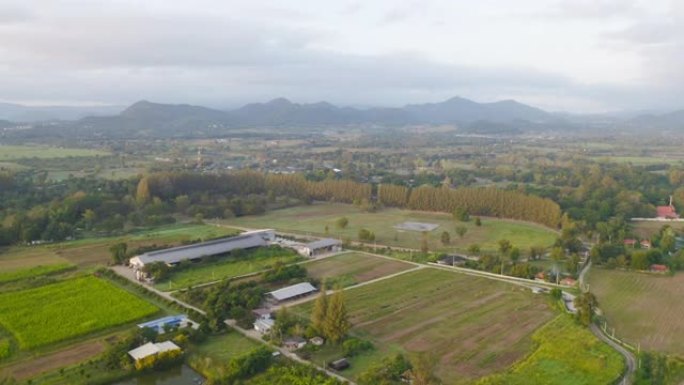 绿山酒店度假村的鸟瞰图。泰国Nakhon Ratchasima Khao Yai的自然景观背景。