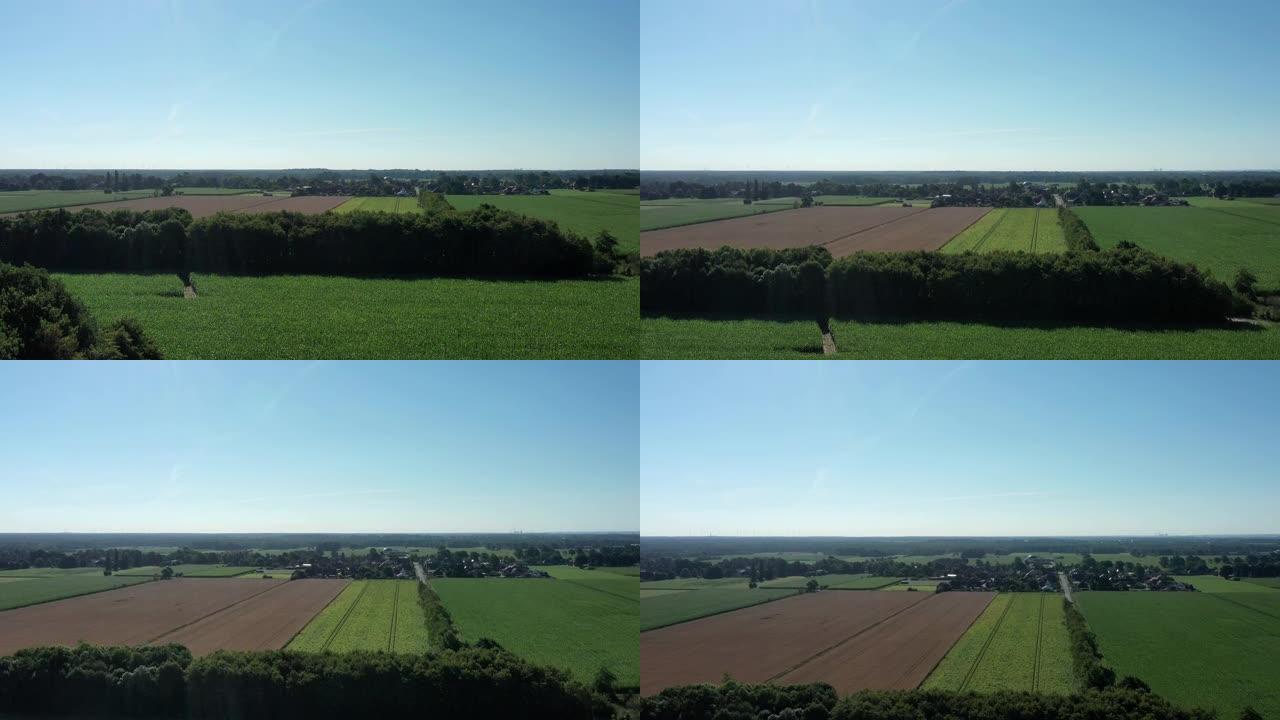 从远处俯瞰德国北部低地的一个村庄