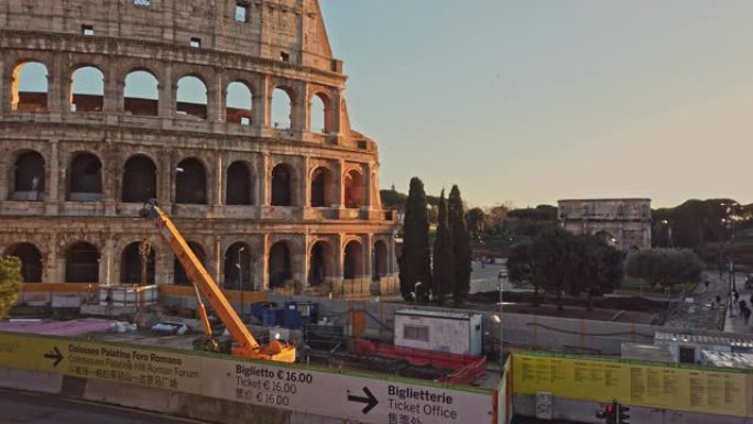 意大利罗马——2020年12月7日:由于covid - 19疫情，观景竞技场很少有游客