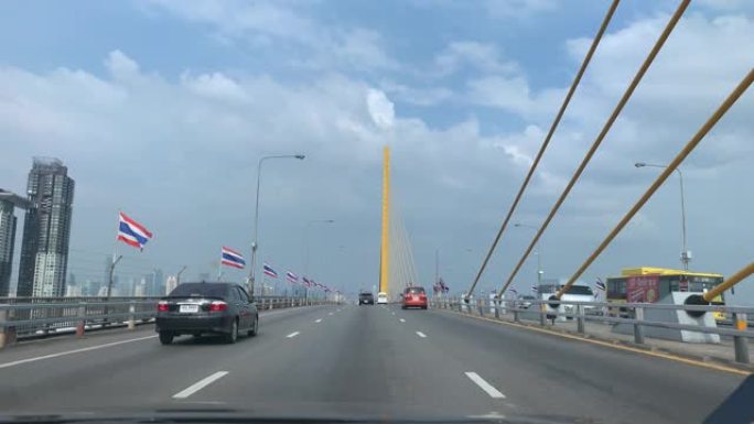 泰国跨越湄南河的拉玛9号大桥
