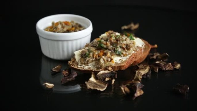 干林蘑菇自制天然蘑菇鱼子酱
