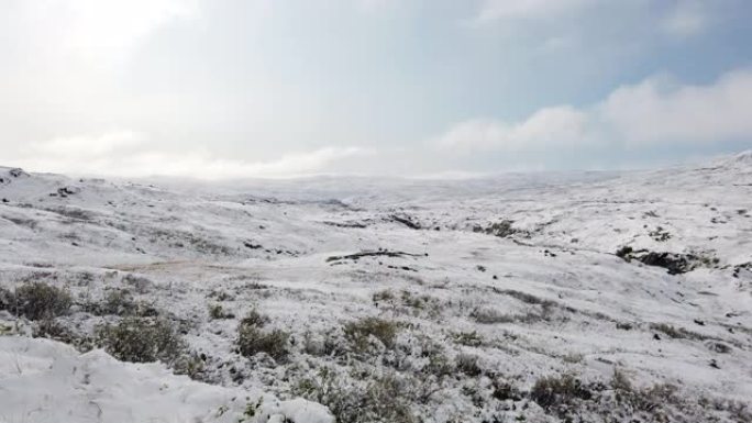 暴风雪后挪威景观的视频。