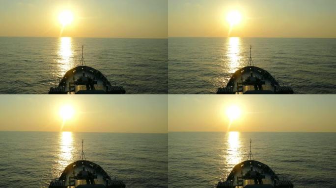 军舰上的日落景色军舰上的日落景色大海航行
