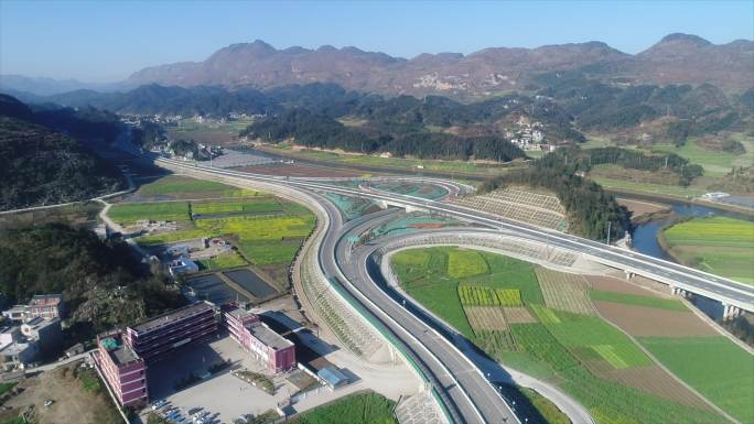 罗平高速公路