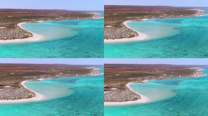 西澳大利亚州埃克斯茅斯附近宁格罗礁的空中沙湾海滩。西澳州旅游、娱乐和露营概念