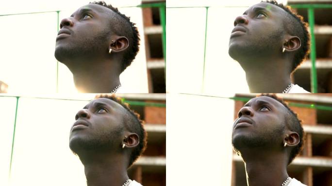 非洲年轻人仰望天空