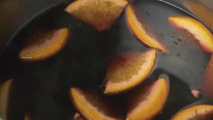 煮热酒或用橙片冲泡。