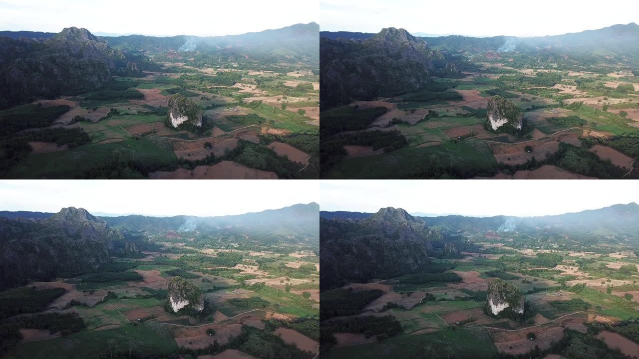 泰国帕尧省Phulungka森林公园一座标志性石灰岩山的美丽镜头视频。