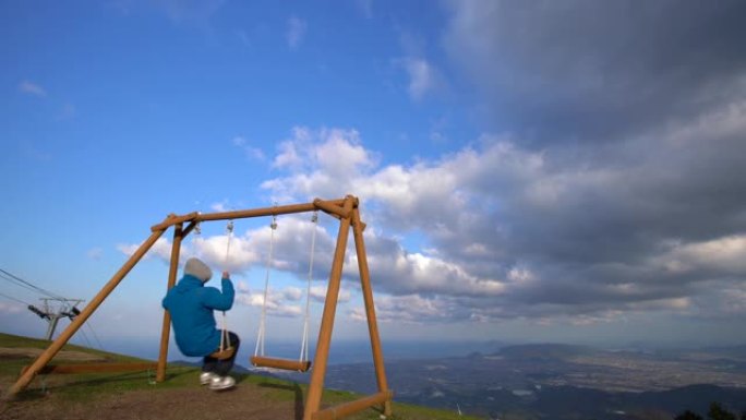 日本香川县Kanonji市山顶上的热门旅游胜地