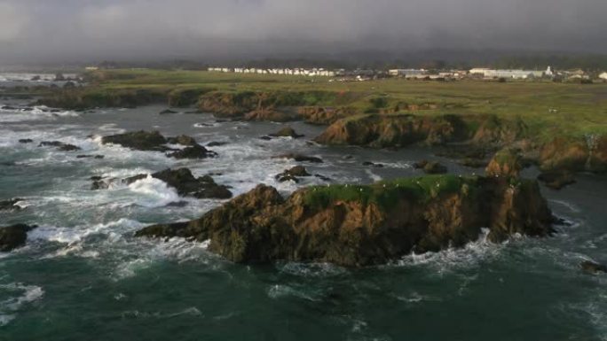 崎岖的海岸线风景布拉格堡加州无人机景观