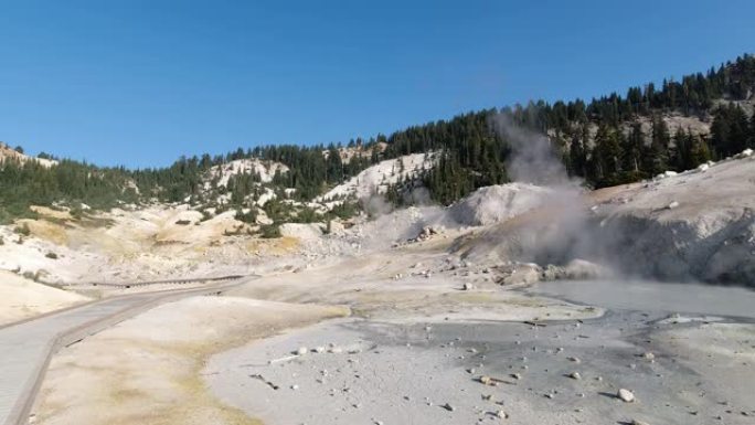 Bumpass地狱远足拉森火山国家公园加利福尼亚的地热活动