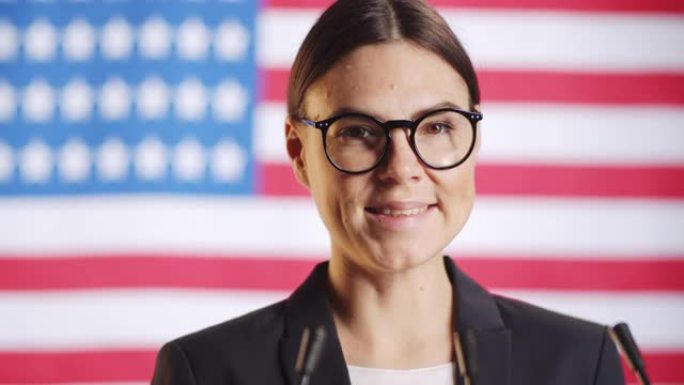 美国国旗上欢快的女性政治候选人肖像
