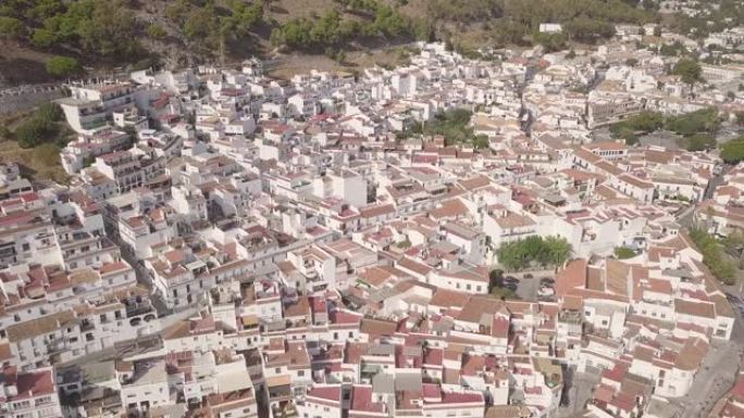 西班牙科斯塔德尔索尔米哈斯普韦布洛典型村庄的空中风景