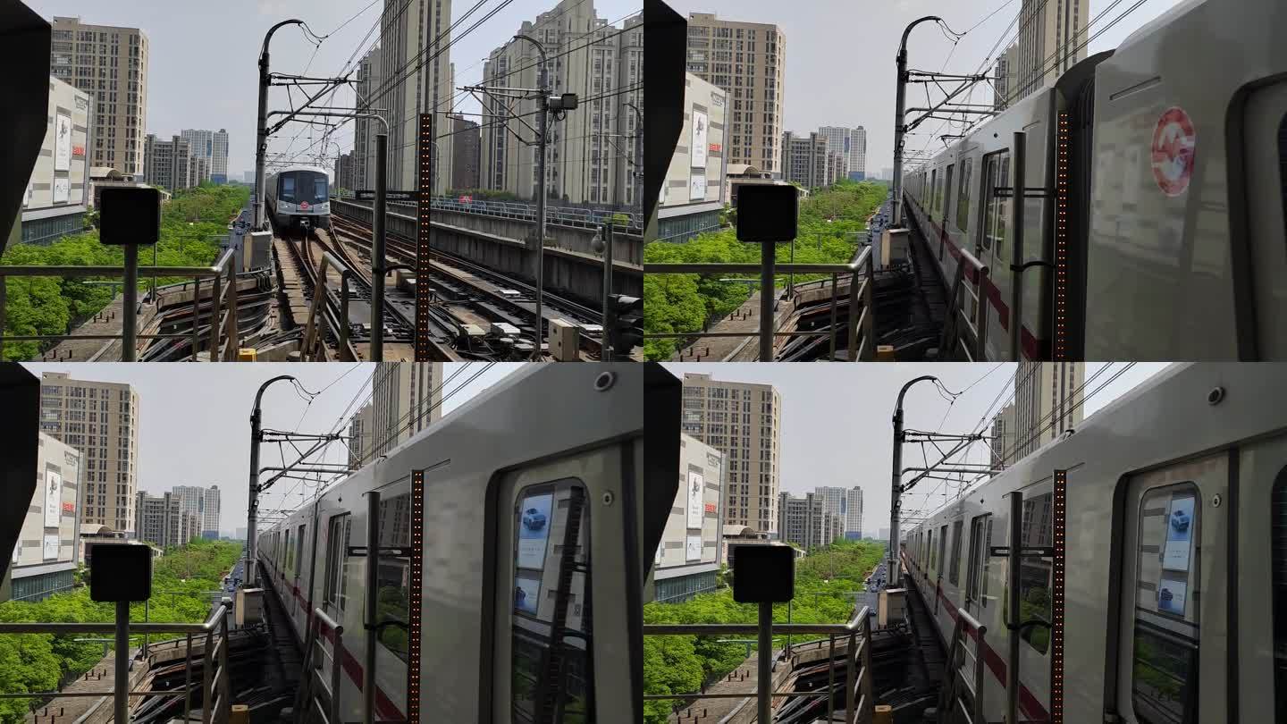 上海地铁11号进站