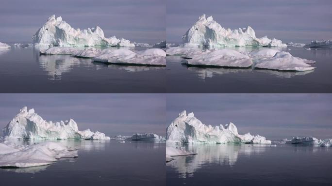 全球变暖。冰川和漂流的冰山。