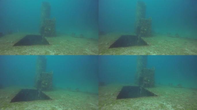 墨西哥坎昆附近妇女岛的C-58炮舰残骸