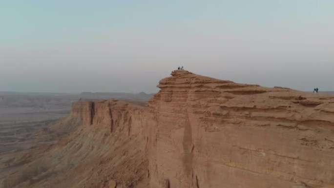 世界边缘悬崖，沙特阿拉伯中部利雅得
