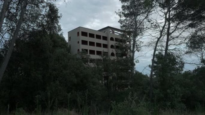 Parc视听Terrassa医院废弃闹鬼建筑旅游乡村森林令人毛骨悚然