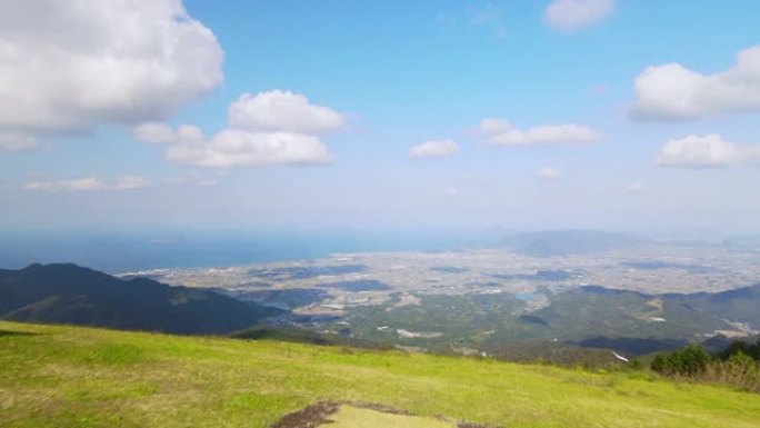 日本香川县Kanonji市山顶上的热门旅游胜地