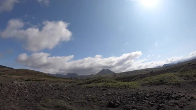 火山景观和惊人的云移动全景的时间流逝。冰岛，Laugavegur徒步旅行