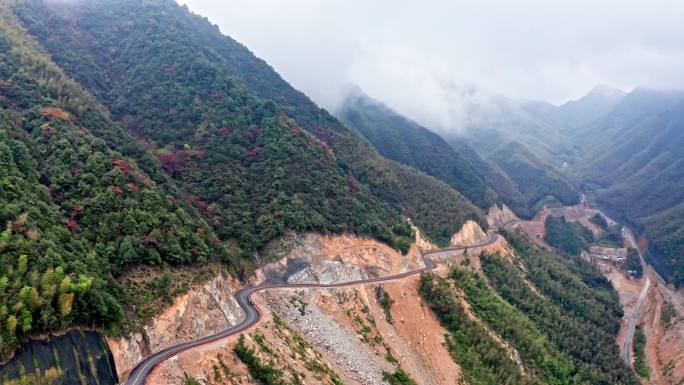 航拍4K盘山公路 蜿蜒山路 山区道路