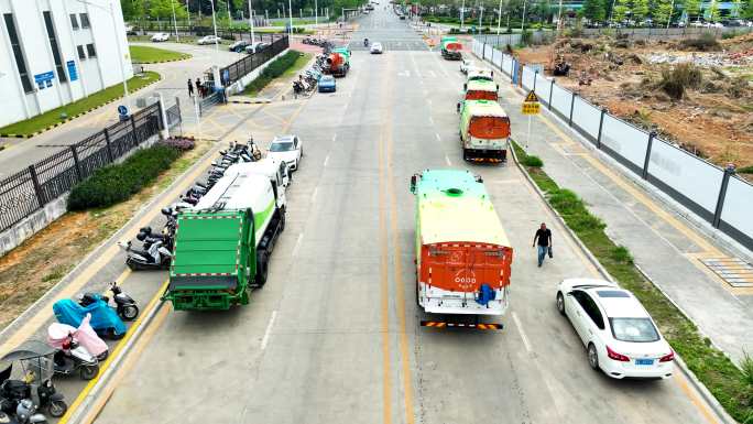 洒水车、扫地车