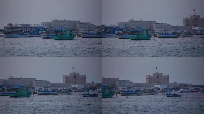 2011年6月27日，埃及亚历山大港码头/埃及城市景观