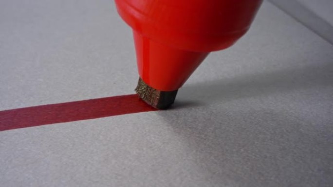 单线，红色毡尖笔画笔教育