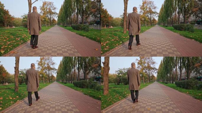 公园里的老年男性漫步