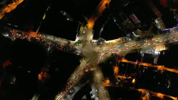 夜间照明班加罗尔城市交通街十字路口空中俯拍全景4k印度