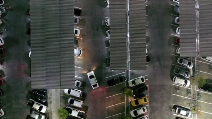 商场停车场交通俯视图
