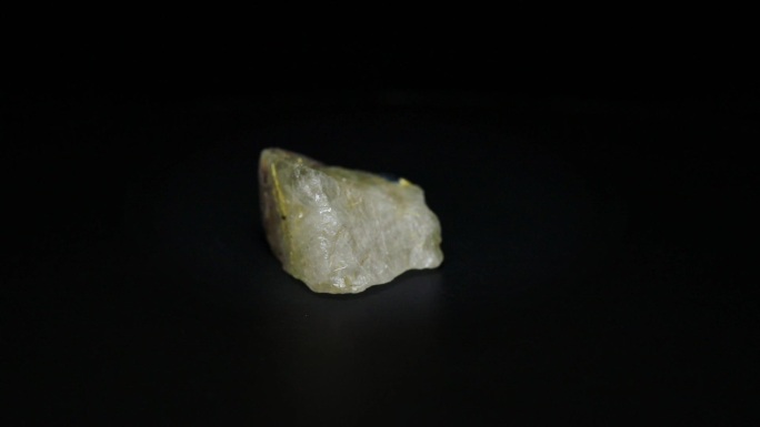 发晶天然水晶体矿物标本