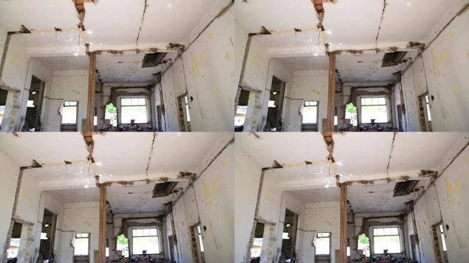 灾后灾难和大雨漏水后废弃的旧房屋的破损和倒塌的天花板和屋顶选择性聚焦