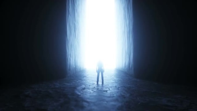 一个孤独的人站在一个光明的入口前。逼真的4k动画。