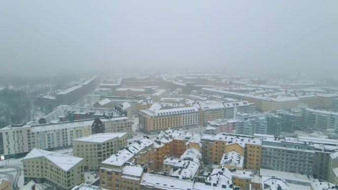 芬兰降雪时赫尔辛基的鸟瞰图