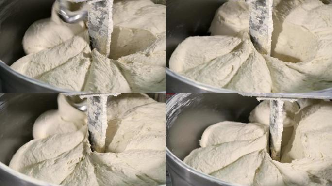 机器揉面面粉生产厂面包新鲜烤面包面包烘焙食品厂生产新鲜产品