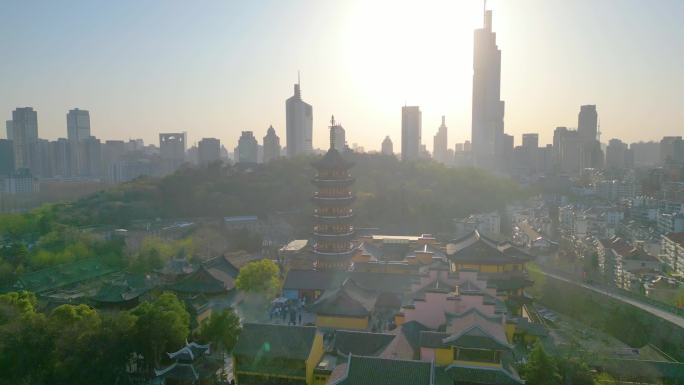 南京市玄武区古鸡鸣寺玄武湖风景航拍