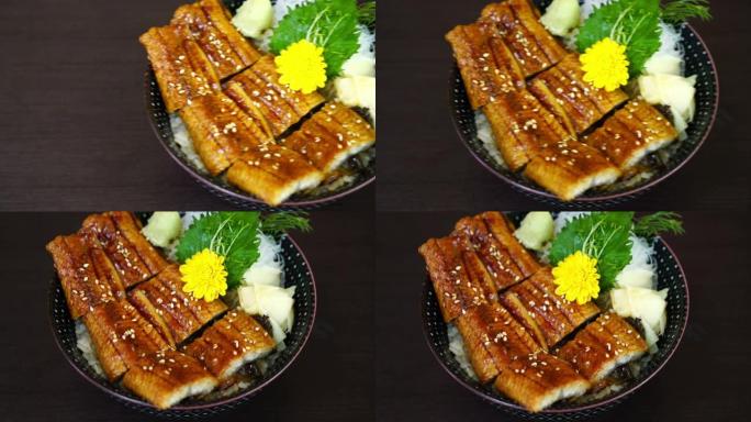 顶部饭碗 (donburi) 上的鳗鱼 (Unagi)