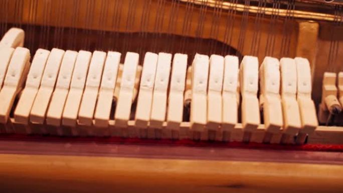 钢琴作品的机制。