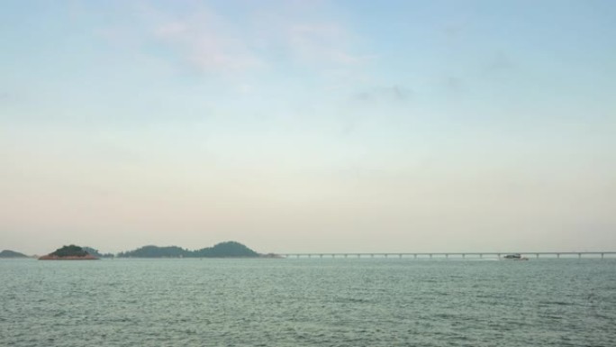 珠海城市湾晴天澳门香港交通大桥全景延时4k中国
