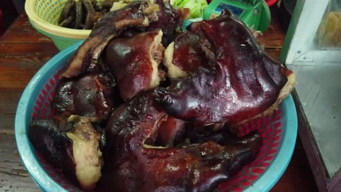 越南出售煮狗肉