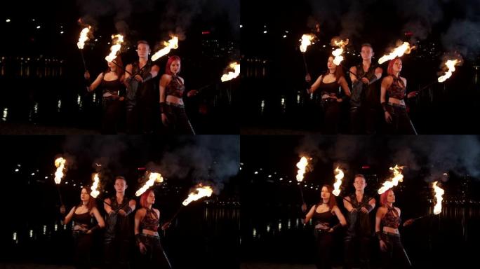 Fireshow艺术家将火的力量转移到户外