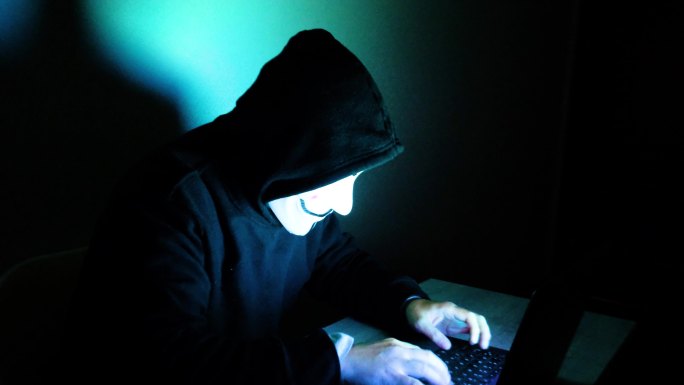 黑客在远程攻击电脑