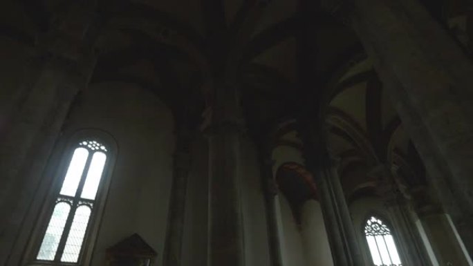 皮恩扎，大教堂的内部