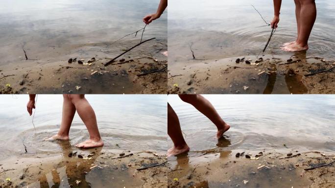 水中的女性脚