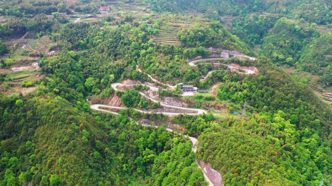 温岭去太湖山看杜鹃的盘山公路航拍视频素材