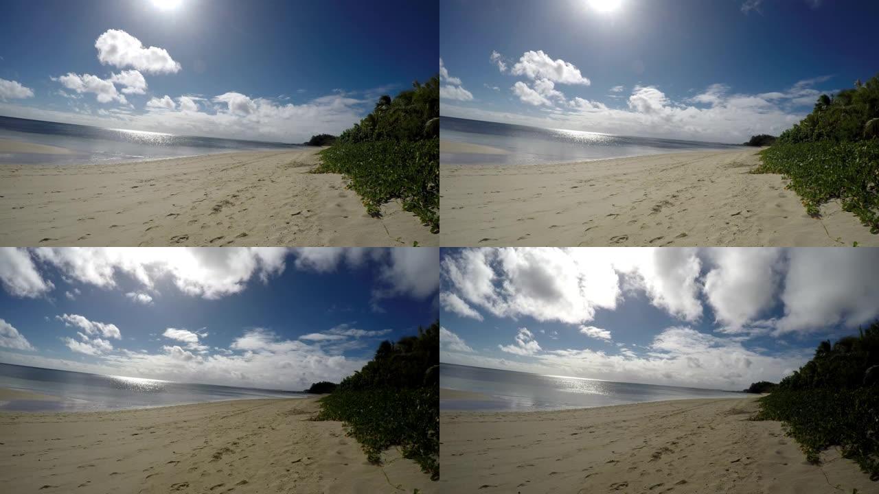 斐济Yasawa群岛Nacula岛蓝色泻湖海滩北部的时间流逝