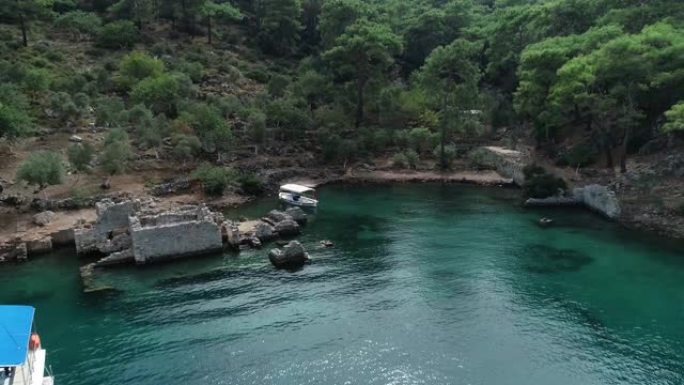 废墟的鸟瞰图/埃及艳后的浴湾 (Hamamkoyu)/穆拉的 “gocek” 地区
穆格拉/土耳其1